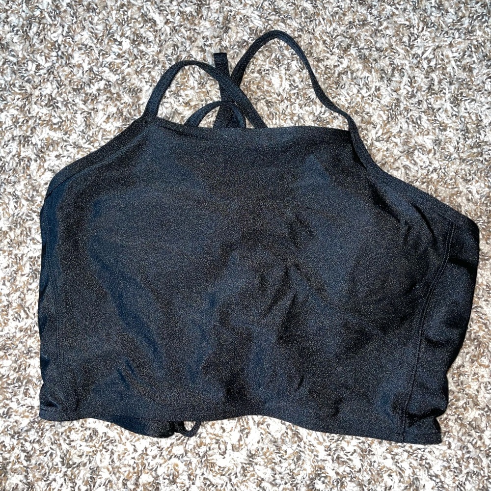 Albion fit switchback crop